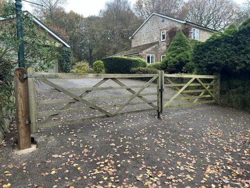 Driveway gate repair Driveway gate repair